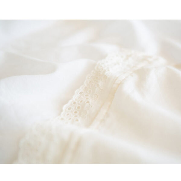 Nobodinoz-Vera-Eyelet-Lace-crib-duvet-cover-and-pillowcase—natural-4