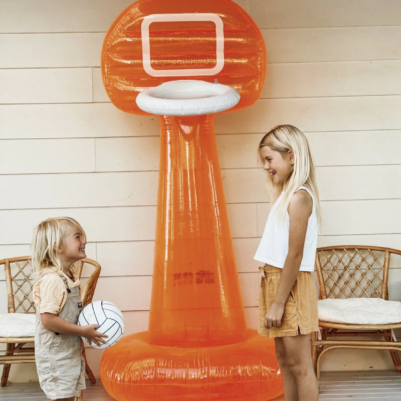 Sunnylife-Inflatable-Mega-Basketball-Set-Neon-–-Pomelo-2